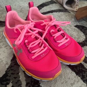 Under Armour Pink Shoes Size 6
